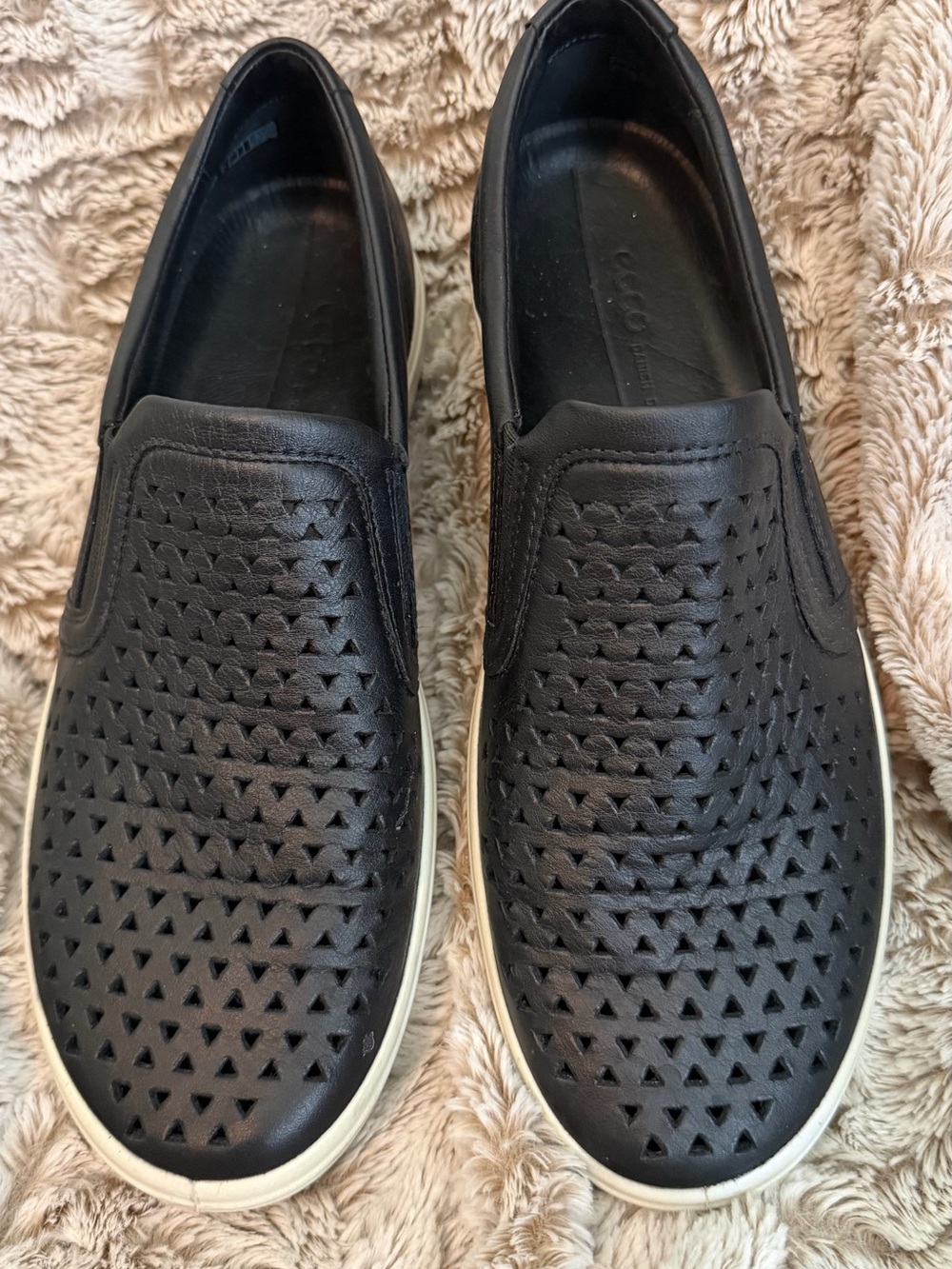 Women’s ECCO Soft 7 Laser Slip On Sneaker